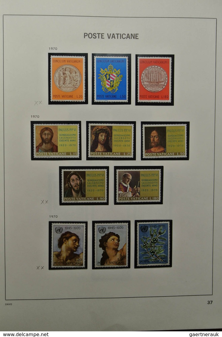 28471 Vatikan: 1929-1983. Nicely filled, mostly MNH and mint hinged collection Vatican 1929-1983 in Davo a