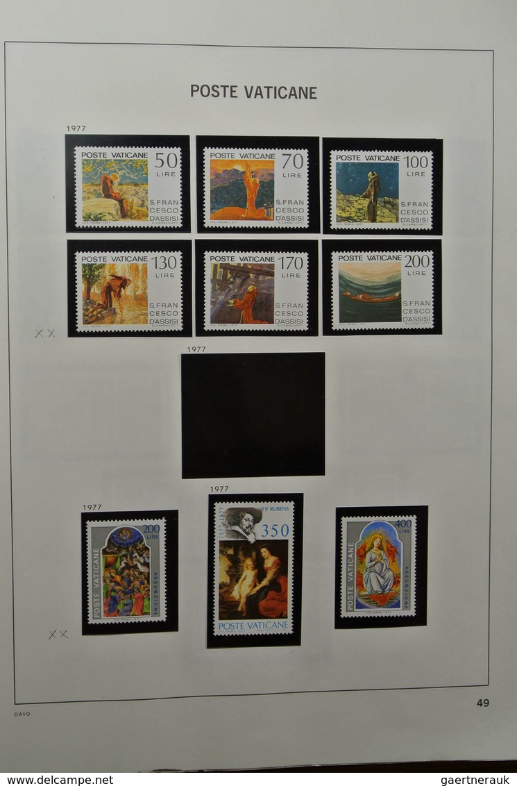 28471 Vatikan: 1929-1983. Nicely filled, mostly MNH and mint hinged collection Vatican 1929-1983 in Davo a