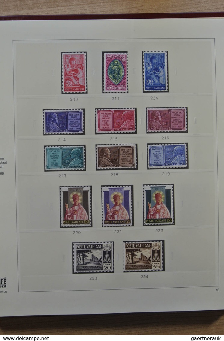 28483 Vatikan: 1929-2003. Almost Complete, Mostly MNH (older Part Some Mint Hinged And Regummed) Collectio - Lettres & Documents