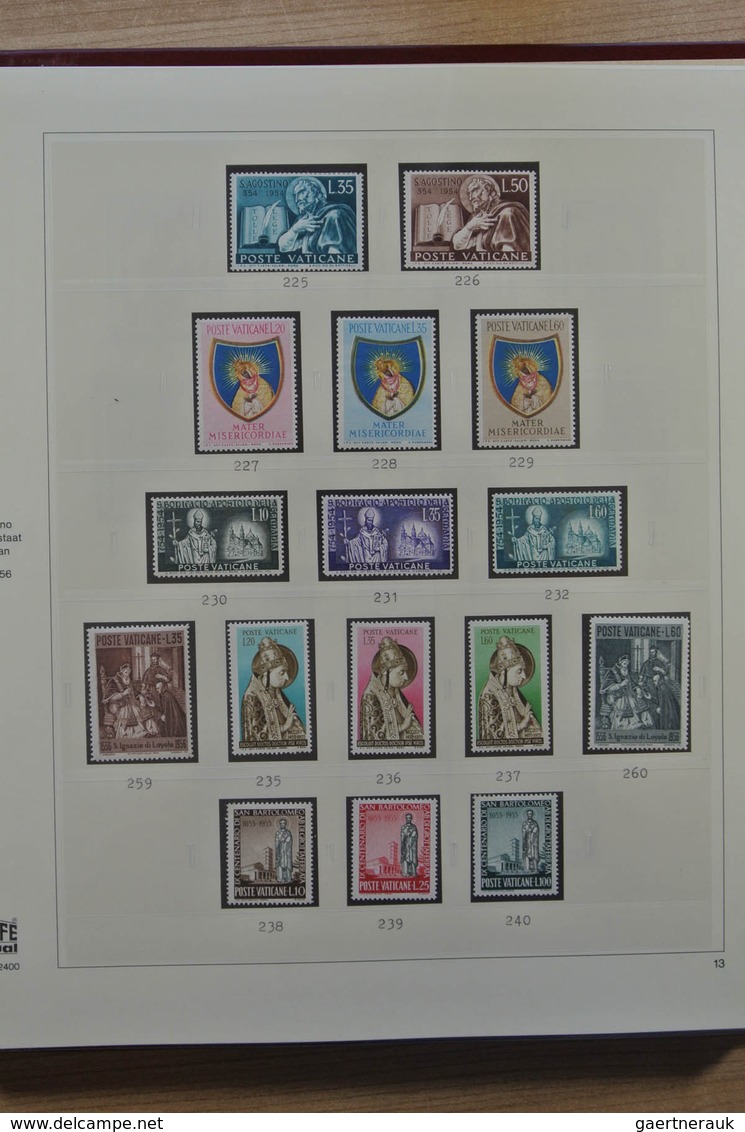 28483 Vatikan: 1929-2003. Almost Complete, Mostly MNH (older Part Some Mint Hinged And Regummed) Collectio - Lettres & Documents