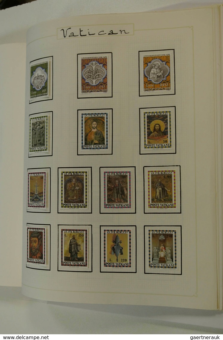 28485 Vatikan: 1929/82: Mainly mint collection Vatican 1929-1982, almost complete, a.o. better airmail, so