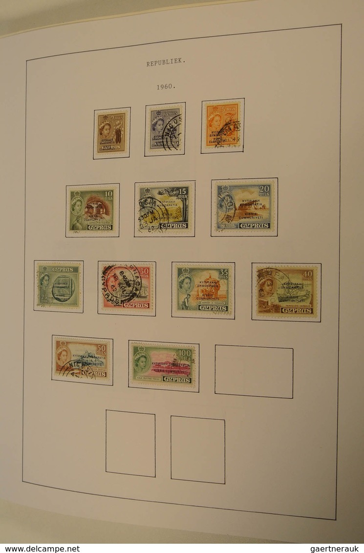 28522 Zypern: 1882-2005. Well filled, MNH, mint hinged and used collection Cyprus 1882-2005 in blanc album