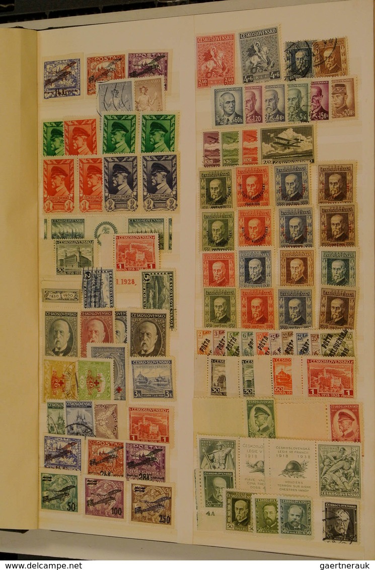 28542 Europa: Various, Much MNH, Material Of European Countries In 4 Stockbooks. Contains Much Bundespost - Autres - Europe