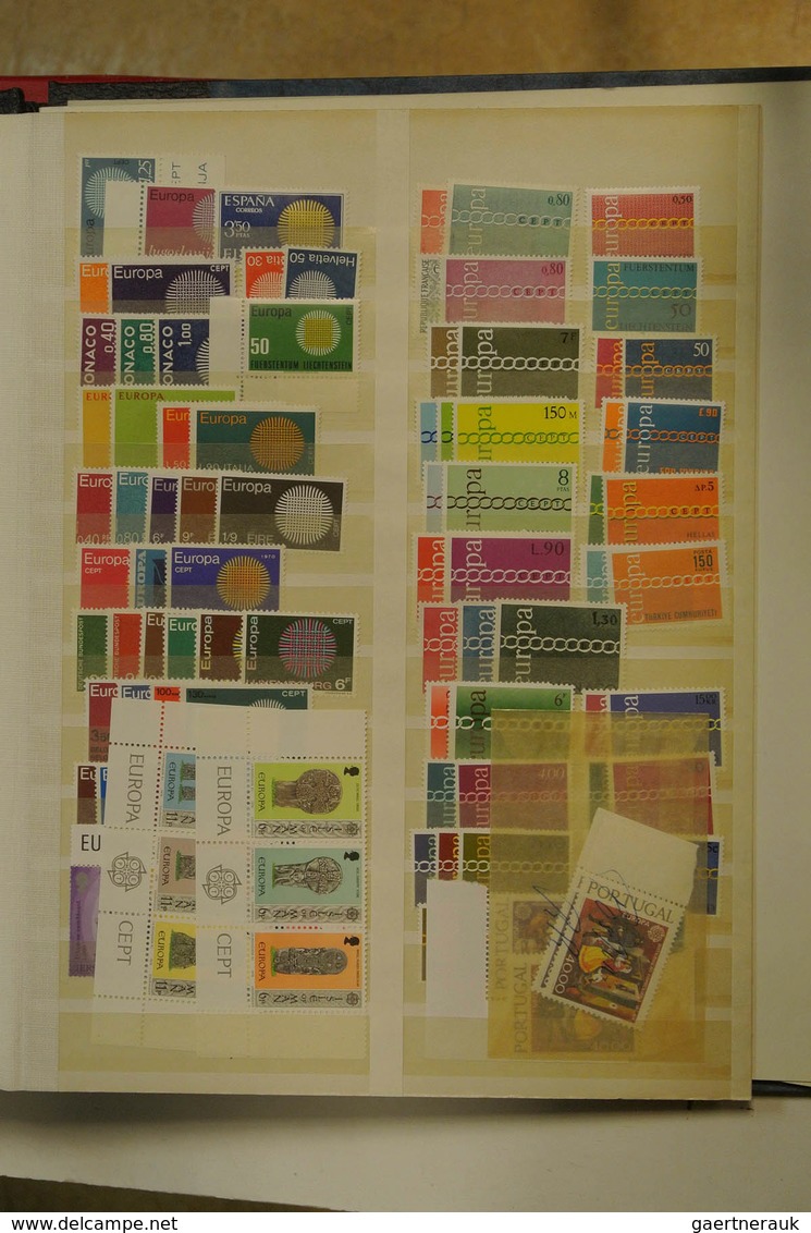 28598 Europa: 1956/72: Nice, somewhat specialised, MNH collection United Europe 1956-1972 in blanc album.