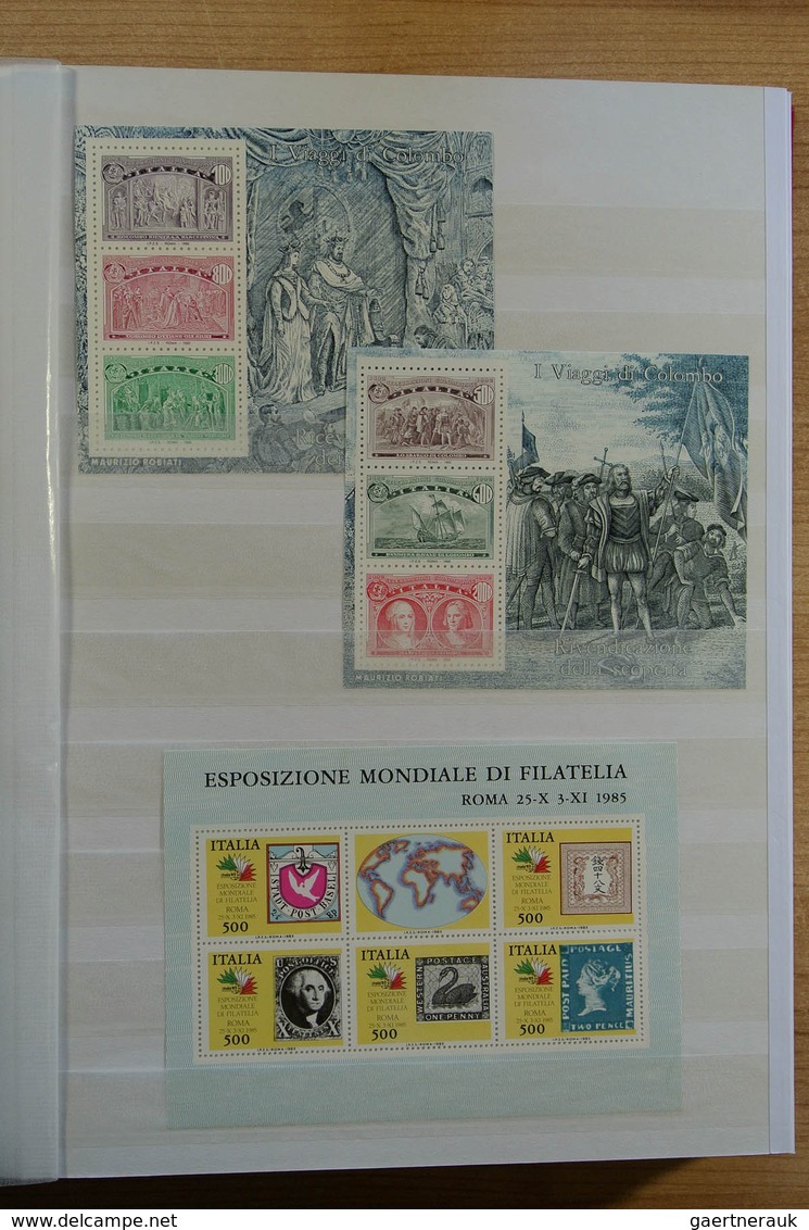 28626 Europa - West: Collection of ca. 550 MNH souvenir sheets (and some stampbooklets) of Western Europe