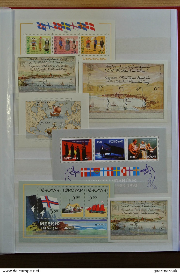 28626 Europa - West: Collection of ca. 550 MNH souvenir sheets (and some stampbooklets) of Western Europe