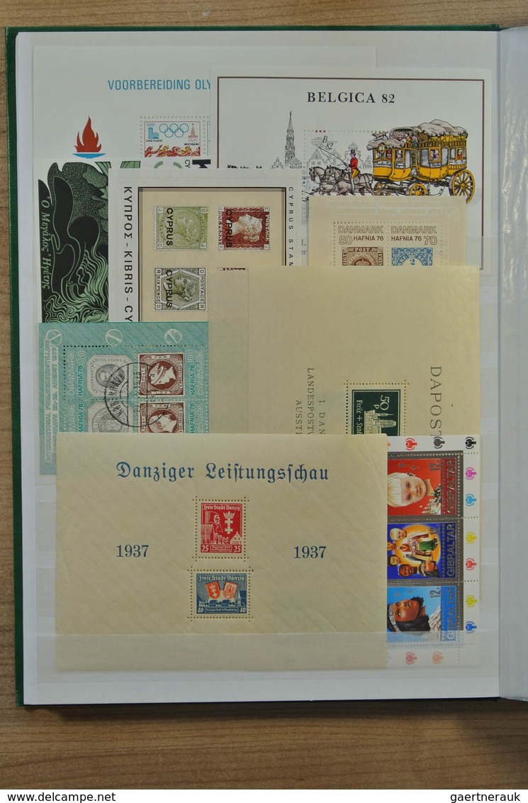 28639 Europa - West: Stockbook with mostly MNH souvenir sheets of various Western European countries, incl