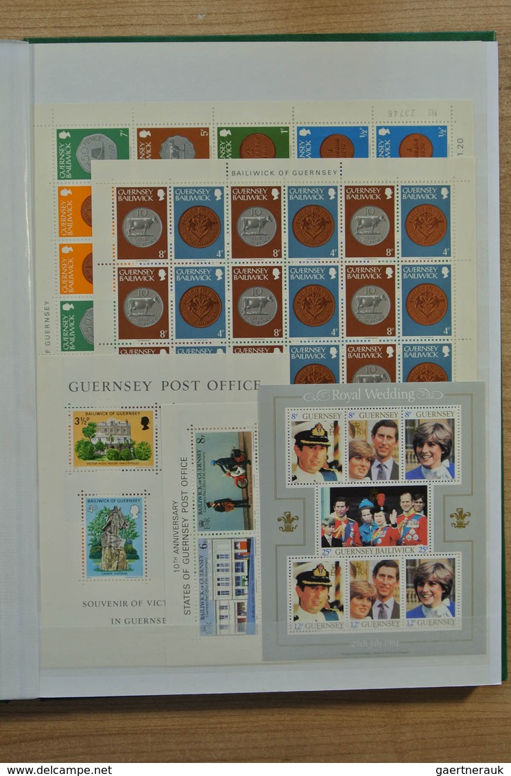 28639 Europa - West: Stockbook with mostly MNH souvenir sheets of various Western European countries, incl