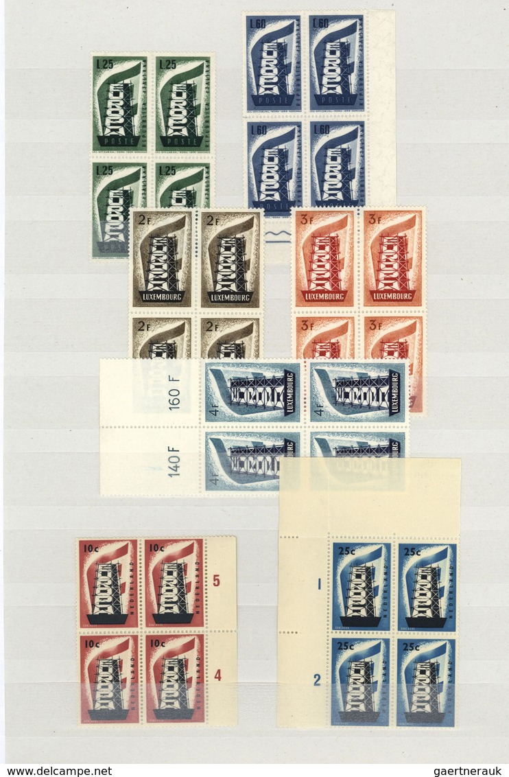 28649 Europa-Union (CEPT): 1956/1970, In Den Hauptnummern Komplette Postfrische VIERERBLOCK-SAMMLUNG Der G - Autres - Europe