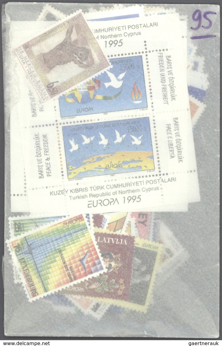 28817 Europa-Union (CEPT): CEPT 1995 Complete Sets MHN Per 100, Including The Blocks. The Issues Of The No - Autres - Europe