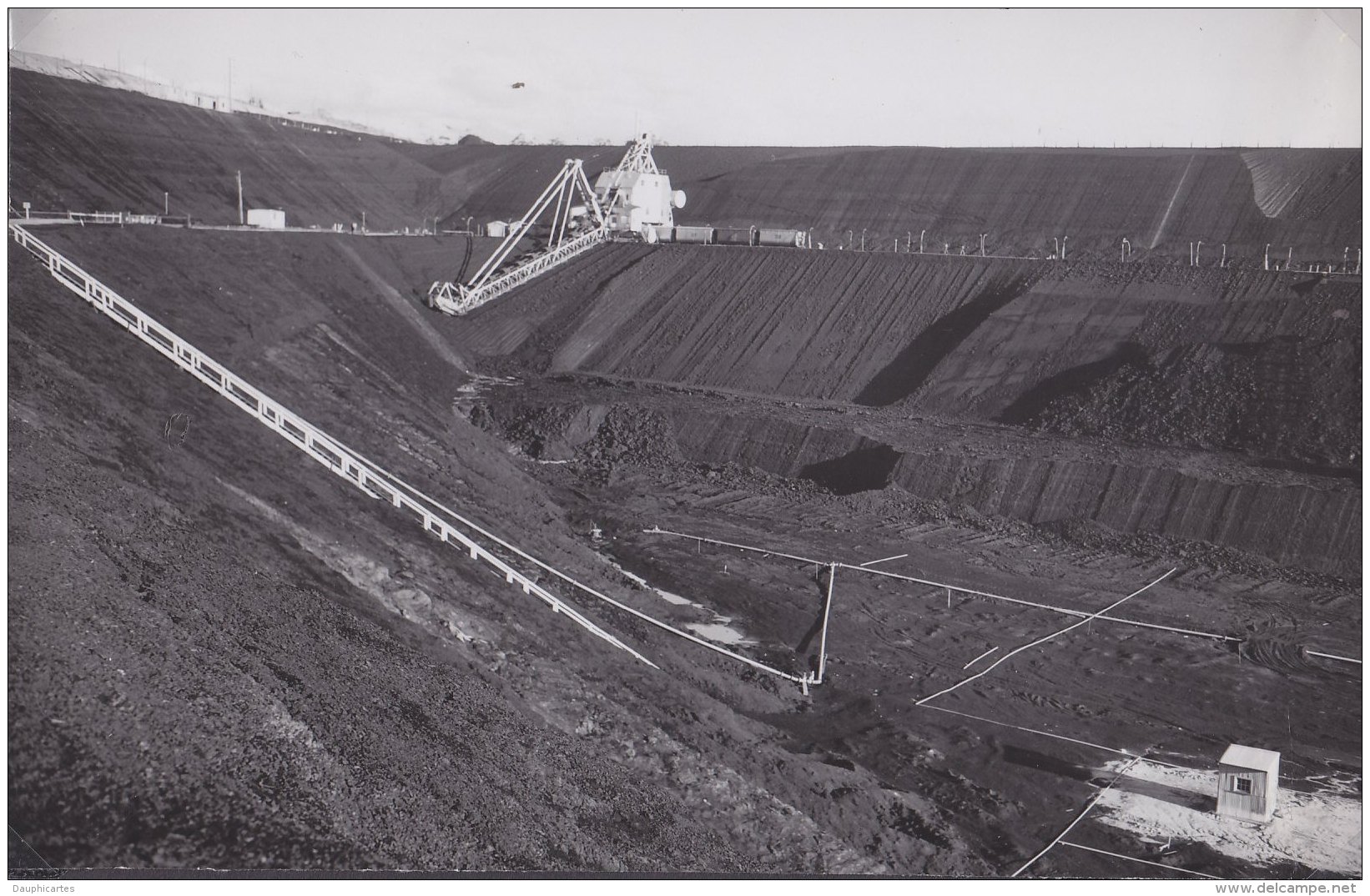 YALLOURN, Victoria, Australia : Coal Mine 1950. Mine Charbon. Excavation. Original Photo Australian Dept Of The Interior - Orte