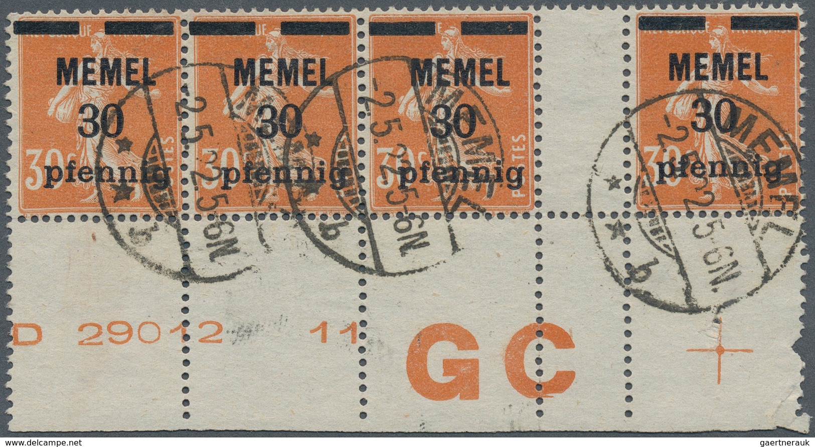 19122 Memel: 1920, Freimarken Mit Schwarzem Aufdruck, 30 Pf Auf 30 C Im Waagerechten Viererstreifen Mit Zw - Klaipeda 1923