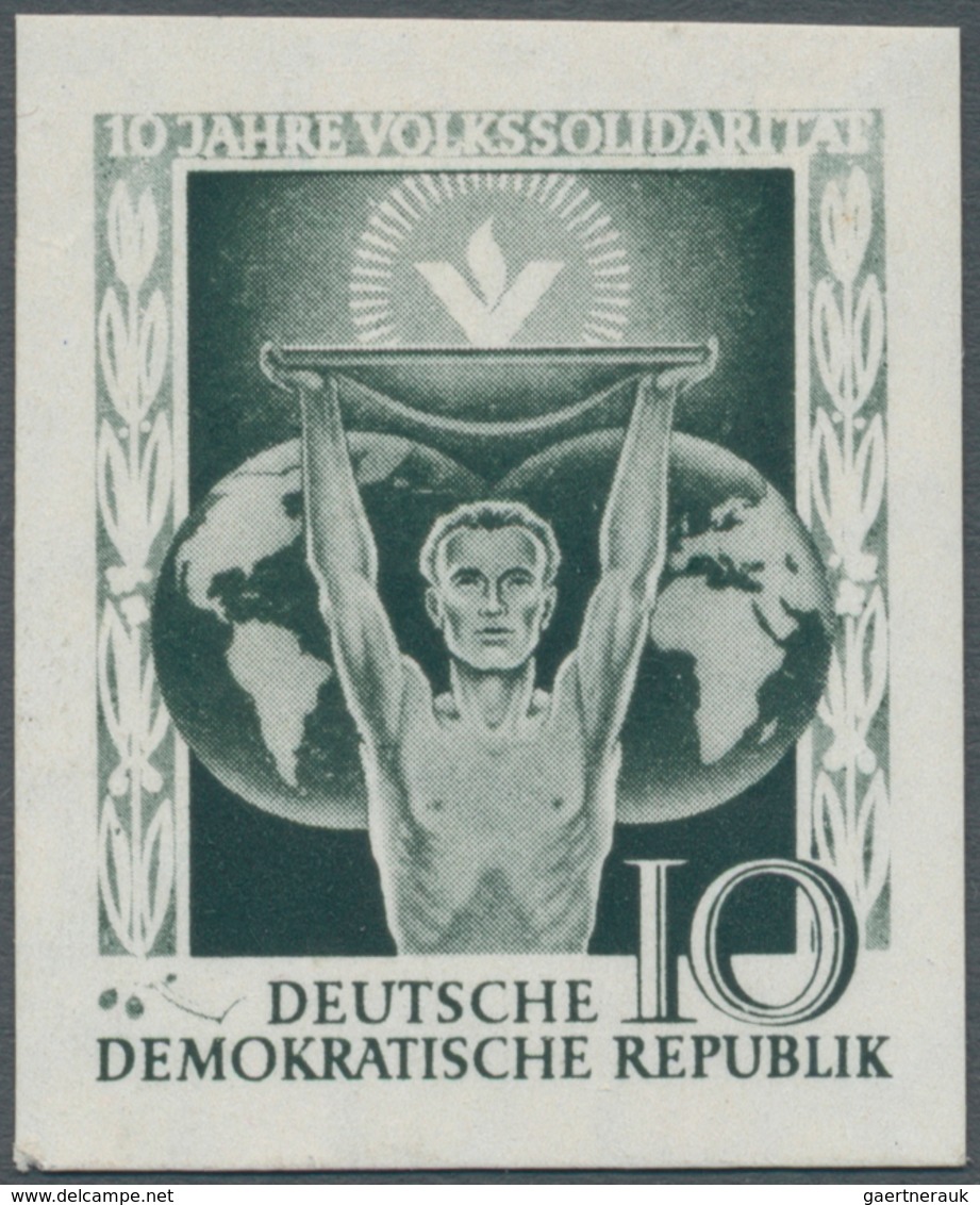 20257 DDR: 1955: 10 Jahre Volkssolidarität. UNGEZÄHNTER PROBEDRUCK In SCHWÄRZLICHBLAUGRÜN. Allergrößte DDR - Other & Unclassified