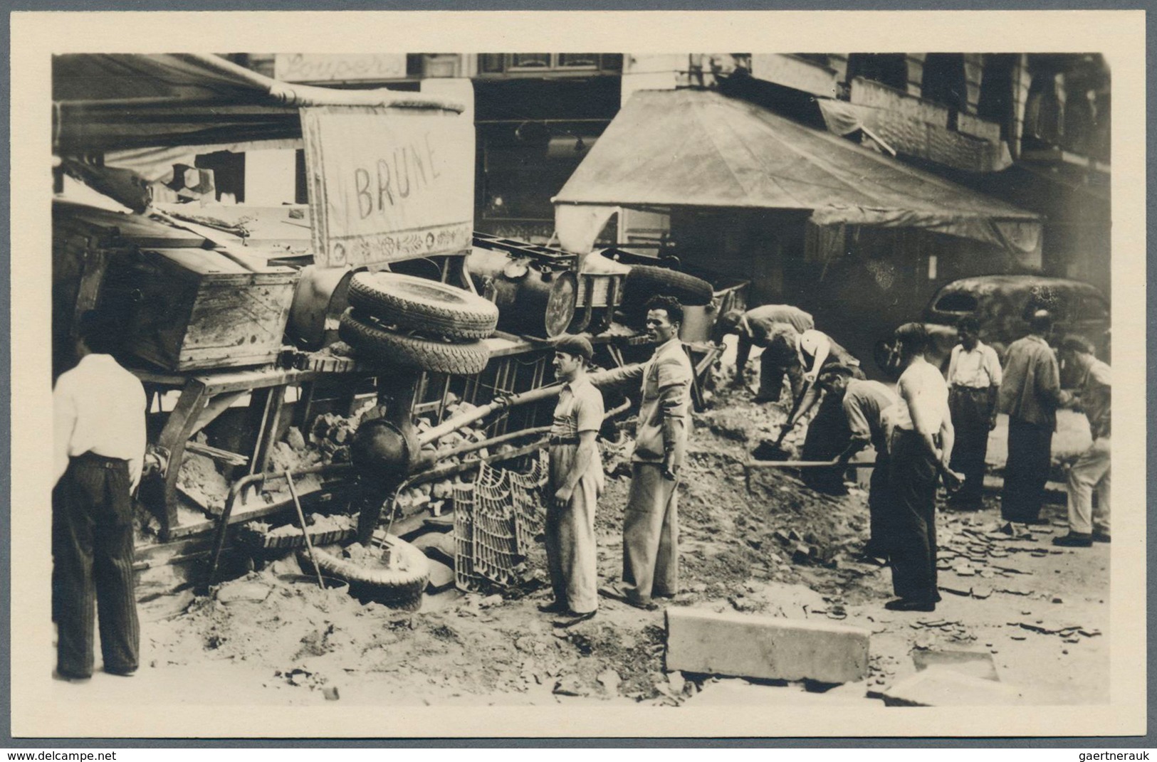 21334 Ansichtskarten: Politik / Politics: FRANKREICH, Paris 1945, Befreiung Und Befreiungsfeier, 160 Ansic - People