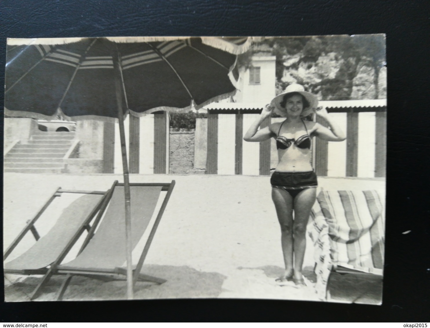 VOYAGE D UN COUPLE EN FRANCE -  ITALIE VARIGOTTI EN 1964 MER PLAGE JEUX MONTAGNES LOT 25 PHOTOS ORIGINALES NOIR -  BLANC