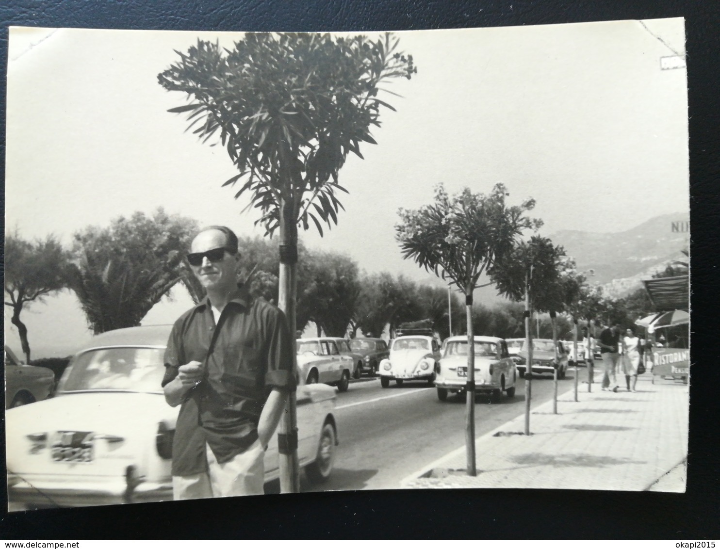 VOYAGE D UN COUPLE EN FRANCE -  ITALIE VARIGOTTI EN 1964 MER PLAGE JEUX MONTAGNES LOT 25 PHOTOS ORIGINALES NOIR -  BLANC