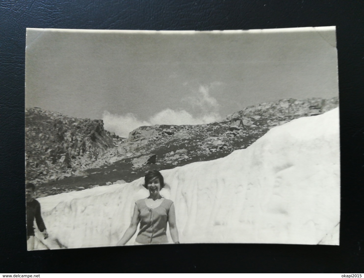 VOYAGE D UN COUPLE EN FRANCE -  ITALIE VARIGOTTI EN 1964 MER PLAGE JEUX MONTAGNES LOT 25 PHOTOS ORIGINALES NOIR -  BLANC