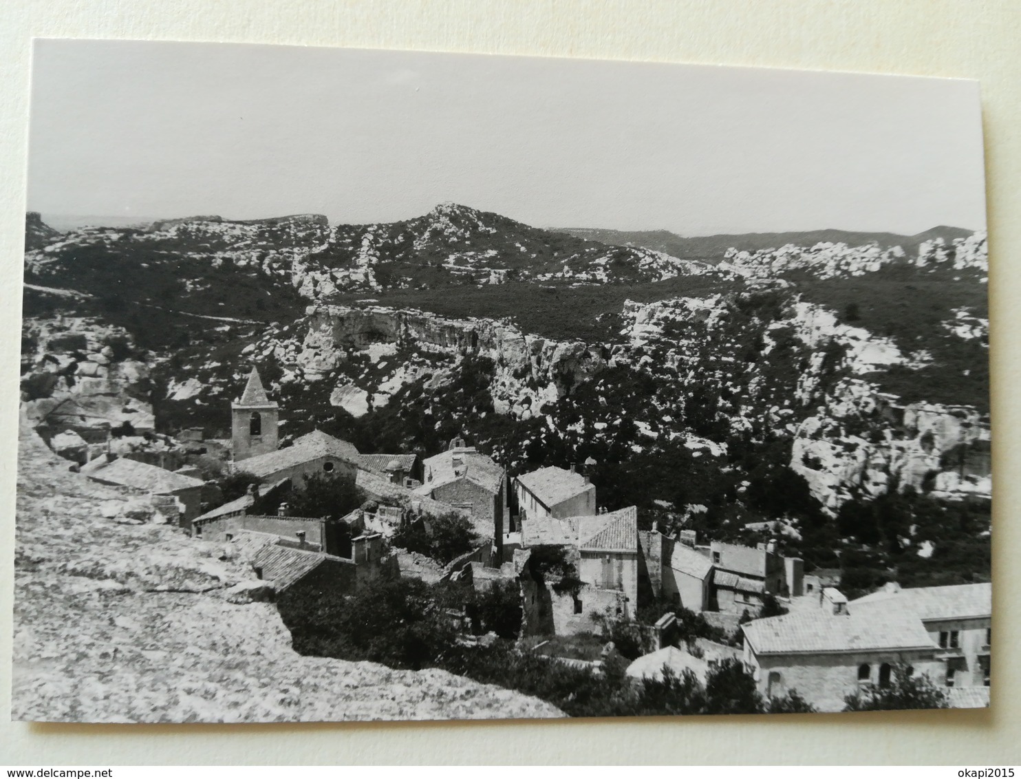 VOYAGE TOURISTIQUE EN FRANCE ARLES STE MARIE DE LA MER CAMARGUE... ALBUM 34 PHOTOS ET 48 CARTES POSTALES ANNÉES 60 -  70 - Album & Collezioni