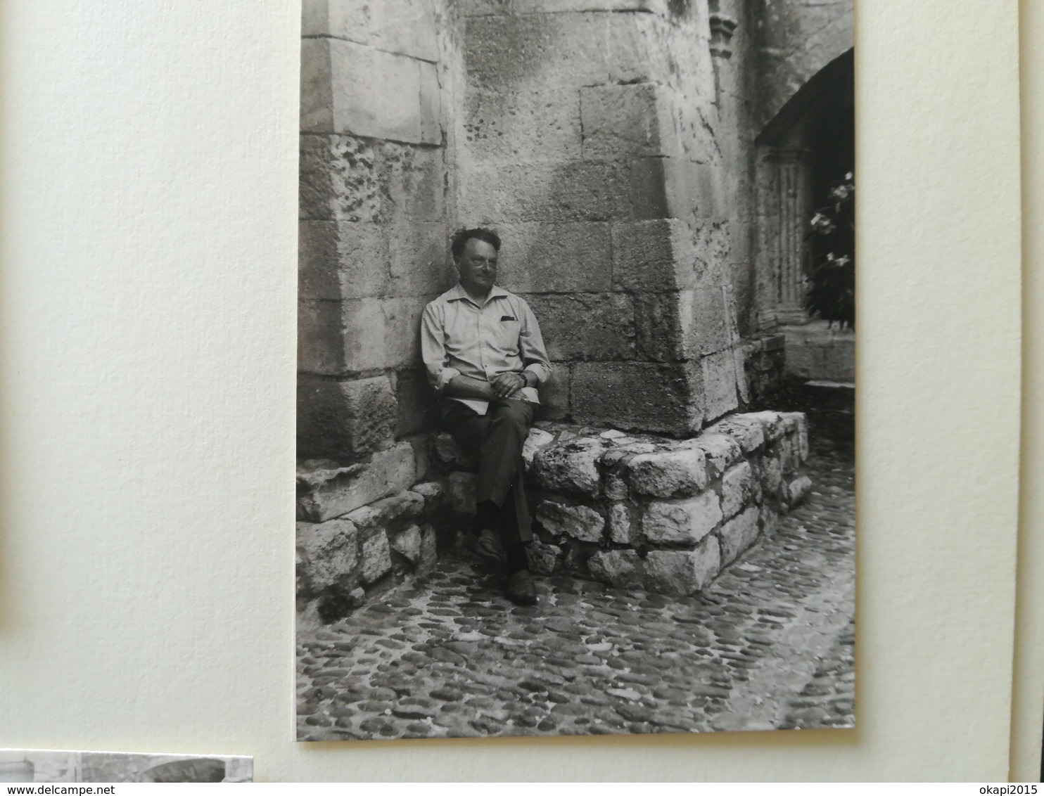 VOYAGE TOURISTIQUE EN FRANCE ARLES STE MARIE DE LA MER CAMARGUE... ALBUM 34 PHOTOS ET 48 CARTES POSTALES ANNÉES 60 -  70