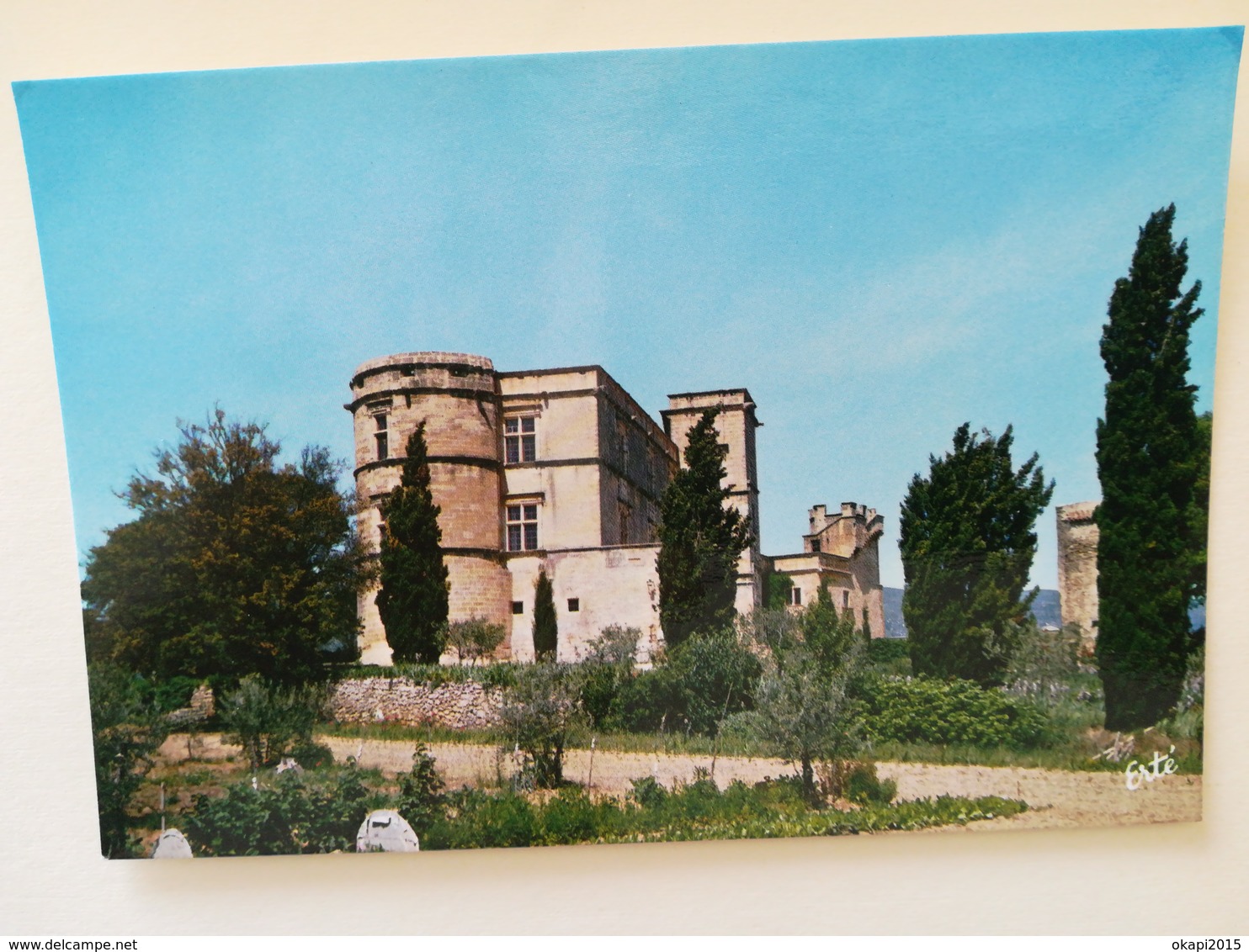 VOYAGE TOURISTIQUE EN FRANCE ARLES STE MARIE DE LA MER CAMARGUE... ALBUM 34 PHOTOS ET 48 CARTES POSTALES ANNÉES 60 -  70