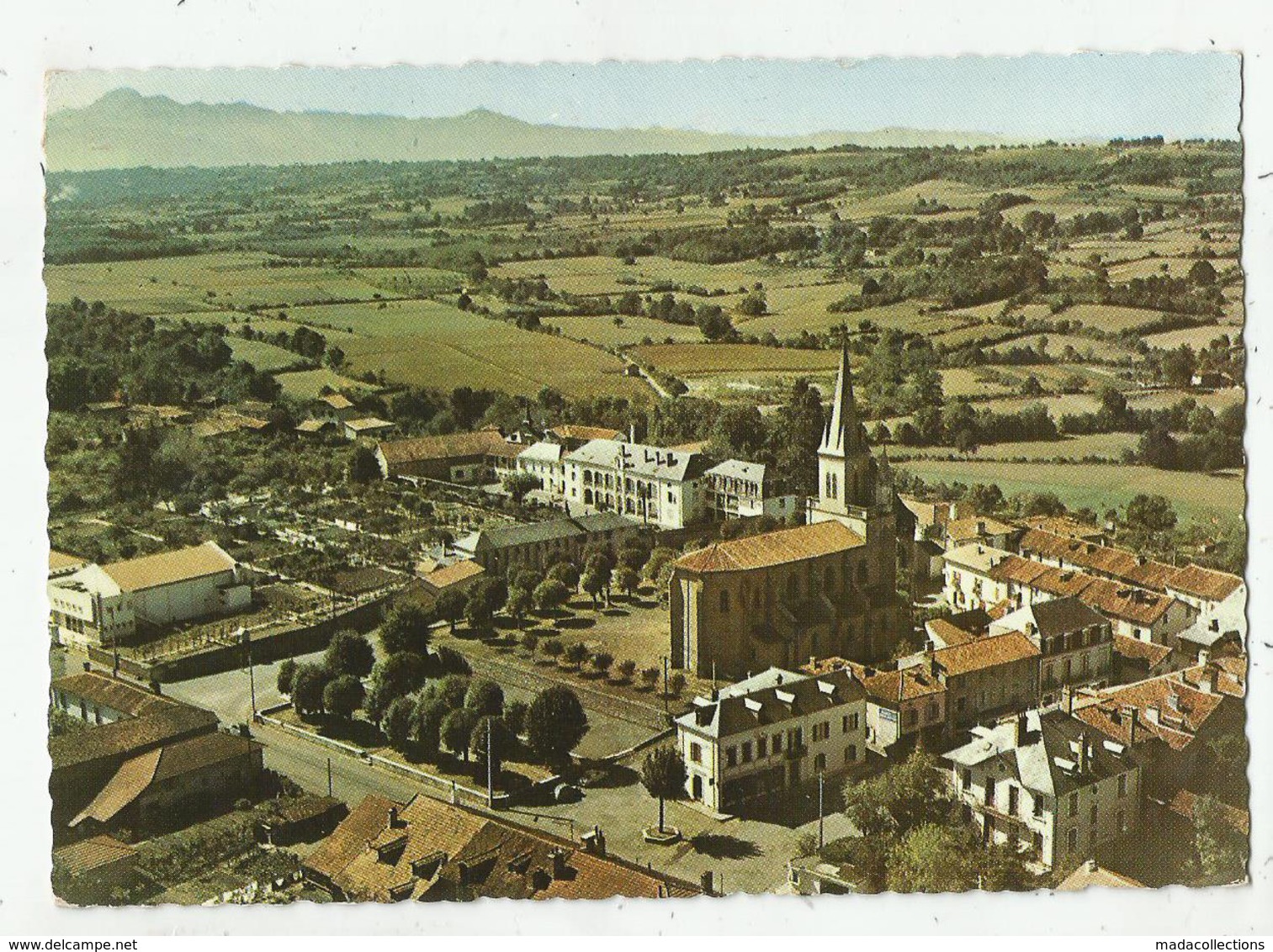 Galan (65 - Hautes Pyrénées )  L'Eglise , L'Hospice - Galan