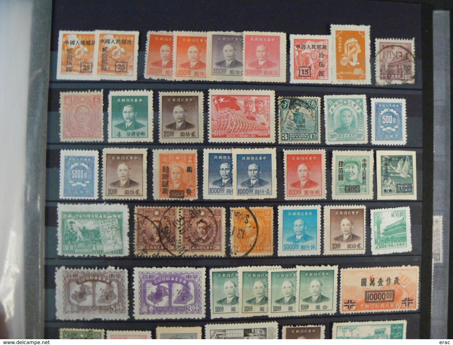 CHINE - Collection de timbres anciens et récents - Bon état général