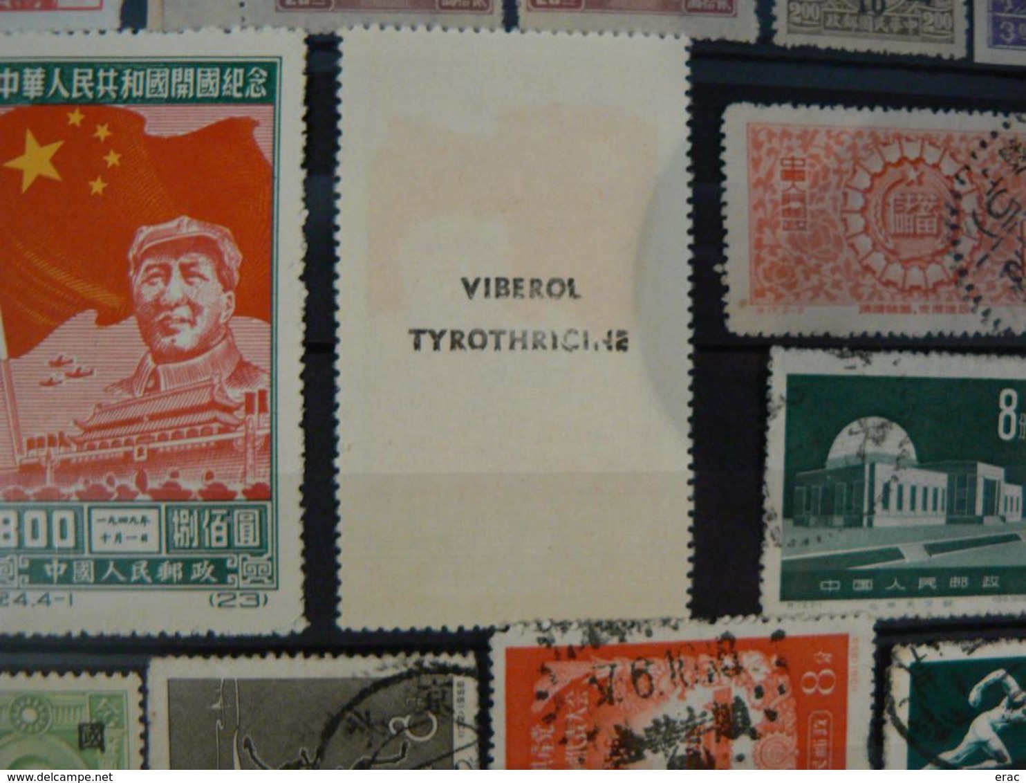 CHINE - Collection de timbres anciens et récents - Bon état général