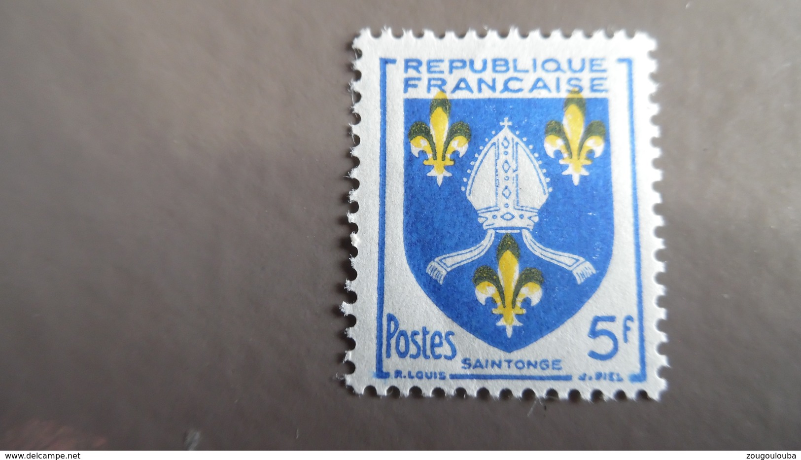 Variété N° 1005 Couleur Jaune Décalée Vers Le Haut - Non Classés