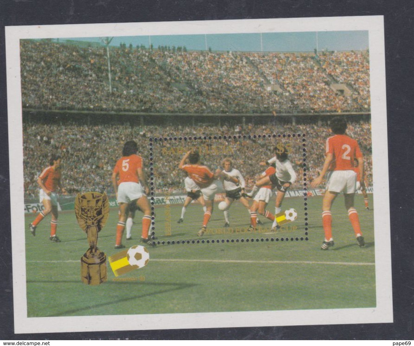 Sainte-Lucie BF N° 32 XX "Espana' 82", Coupe Du Monde De Football, Le Bloc Sans Charnière, TB - St.Lucie (1979-...)