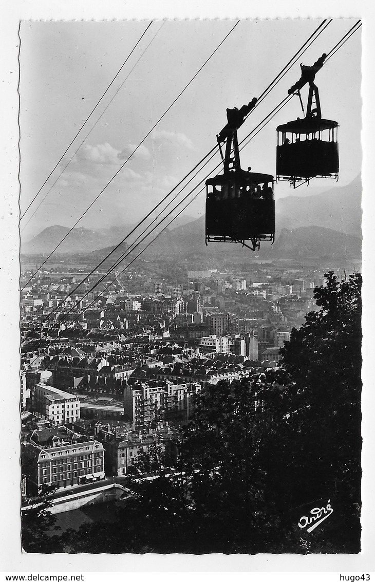 GRENOBLE - N° 1018 - LE TELEFERIQUE DE LA BASILIQUE - CROISEMENT DES DEUX BENNES - FORMAT CPA NON VOYAGEE - Grenoble