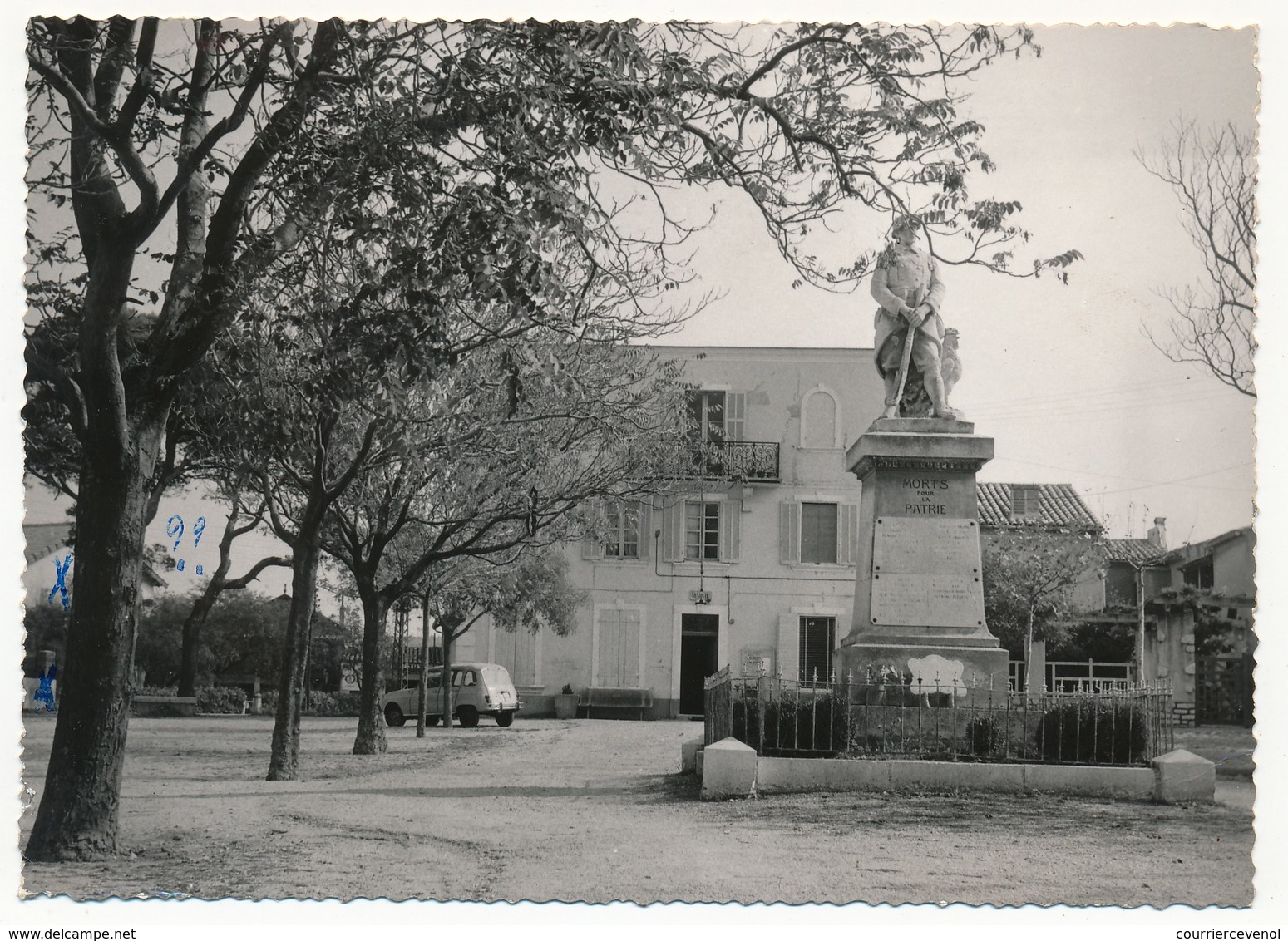 CPSM - BOUC-BEL-AIR (Bouches Du Rhône) - La Mairie, Monument Aux Morts. - Other & Unclassified