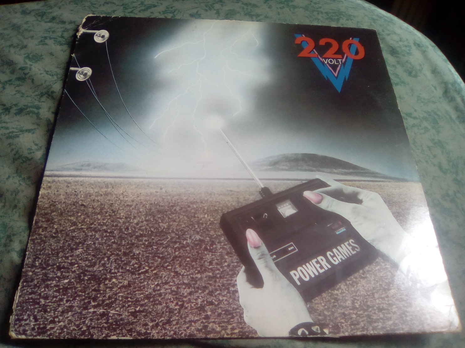 220 VOLT "Power Games" - Hard Rock & Metal