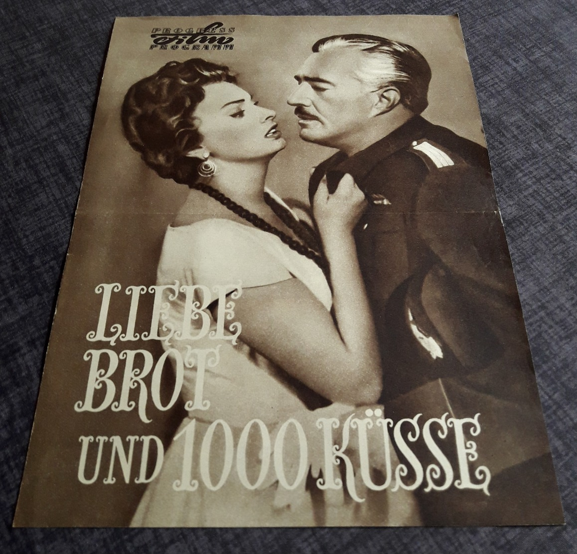 Altes PFP-Filmprogramm - SOPHIA LOREN In "Liebe, Brot Und 1000 Küsse" Mit Vittorio De Sica ... - 181158 - Magazines