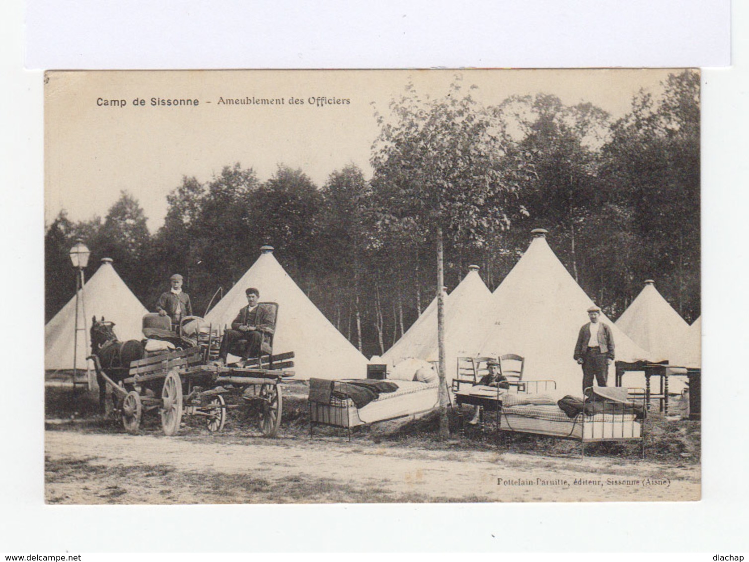 Camp De Sissonne Ameublement Des Officiers. Charrette Avec Cheval. Tentes. (2869) - Casernes