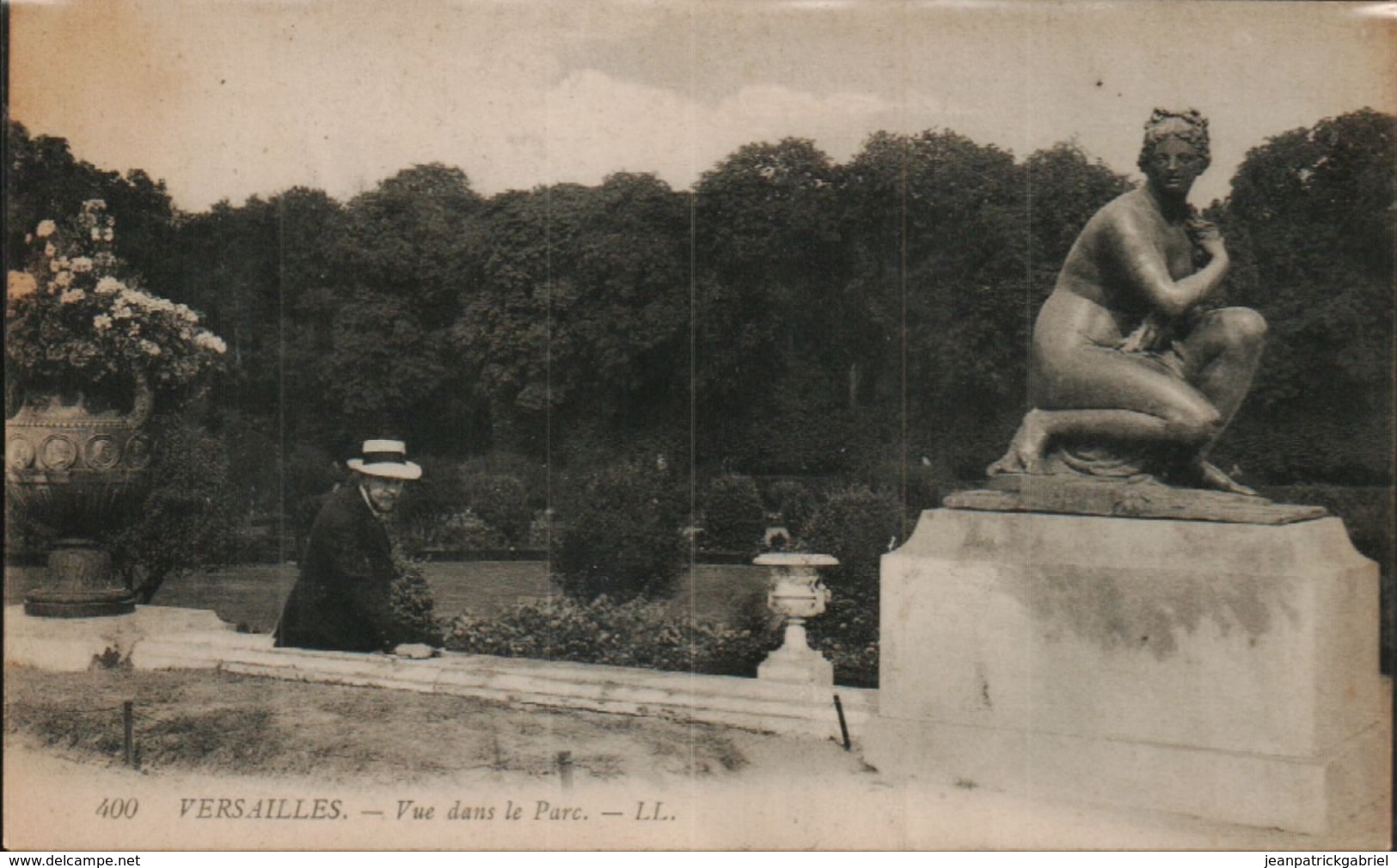 Versailles Vue Dans Le Parc - Versailles