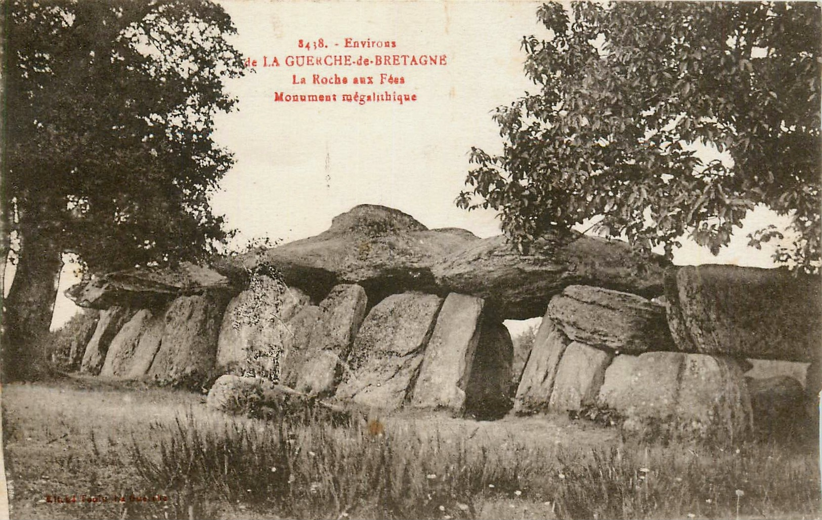 LA GUERCHE DE BRETAGNE - ENVIRONS - LA ROCHE AUX FEES - MONUMENTS MEGALITHIQUE - DOLMENS - La Guerche-de-Bretagne