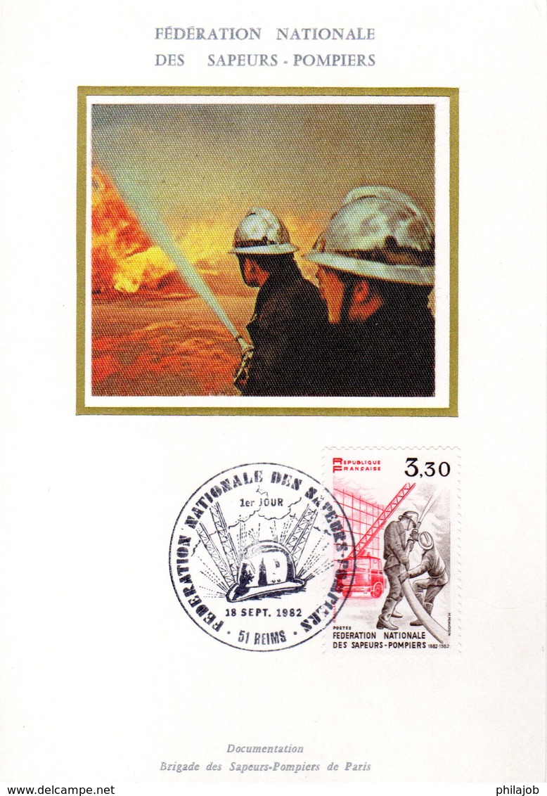 " SAPEURS-POMPIERS " Sur Carte Maximum En Soie De 1982 . N° YT 2233. Parfait état CM - Bombero