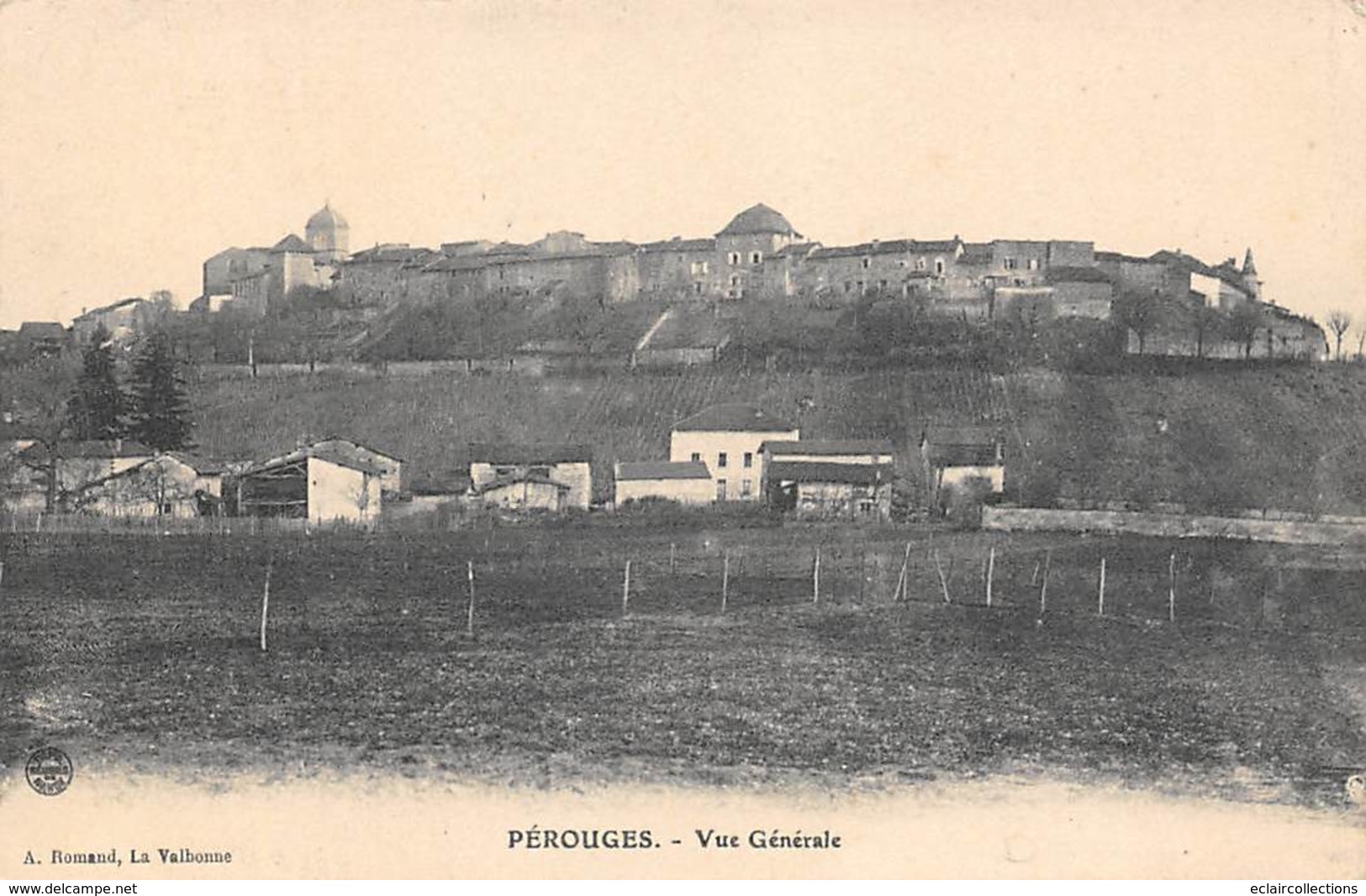 Pérouges     01      Vue Générale       (voir Scan) - Pérouges