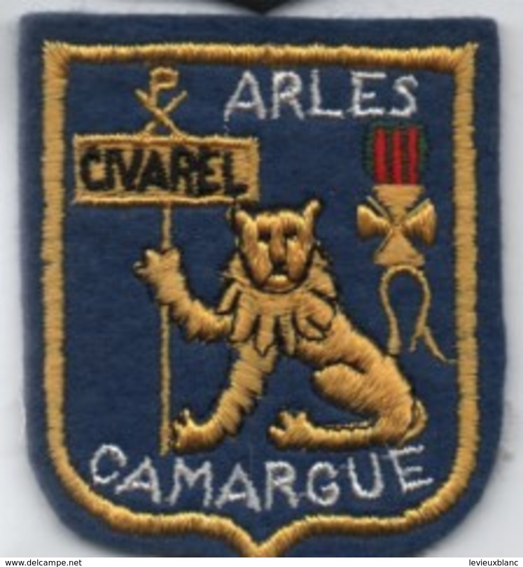 Ecusson Tissu Ancien /Arles/Civarel /Camargue/ Vers 1950-1960   ET193 - Escudos En Tela