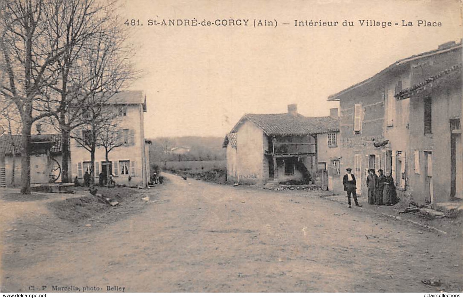 Saint André De Corcy      01        La Place     (voir Scan) - Unclassified