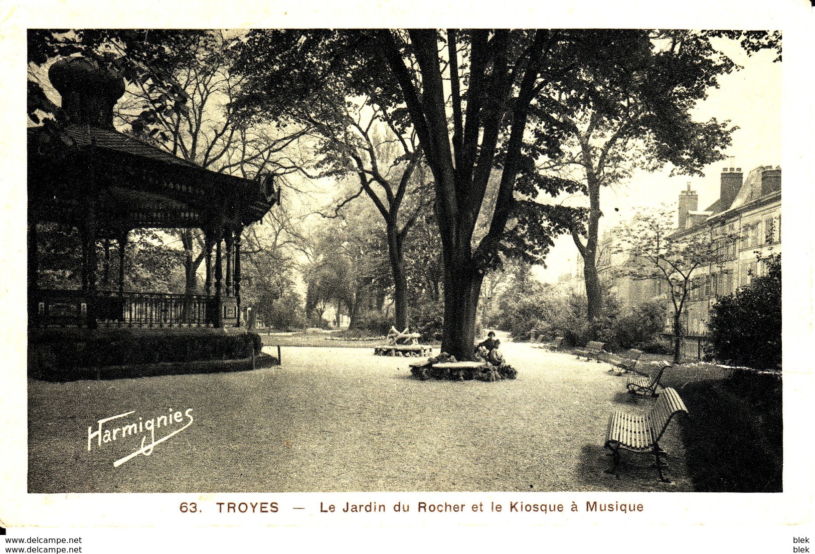 10. Aube . Troyes :  Le Jardin Du Rocher  Et Le Kiosque A Musique . - Troyes