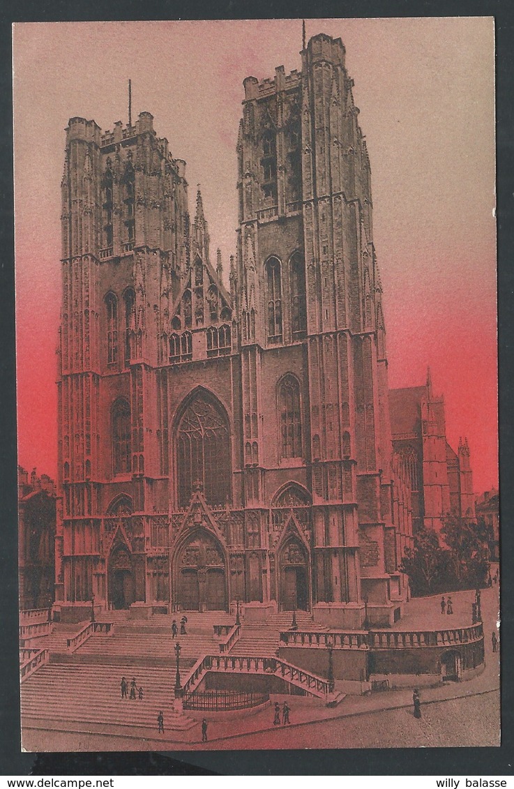 +++ CPA - BRUSSEL - Coucher De Soleil Sur BRUXELLES - Eglise St Gudule  // - Bruxelles La Nuit