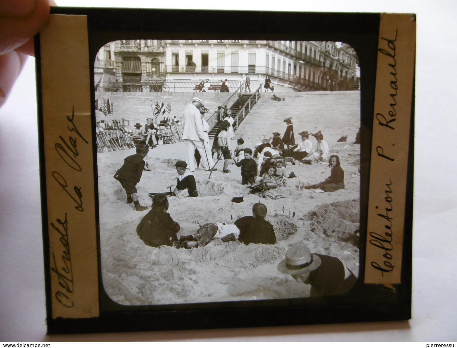 BELGIQUE OSTENDE LA PLAGE JEUX D ENFANTS SUPERBE PHOTO PLAQUE DE VERRE  10 X 8.5 - Glass Slides