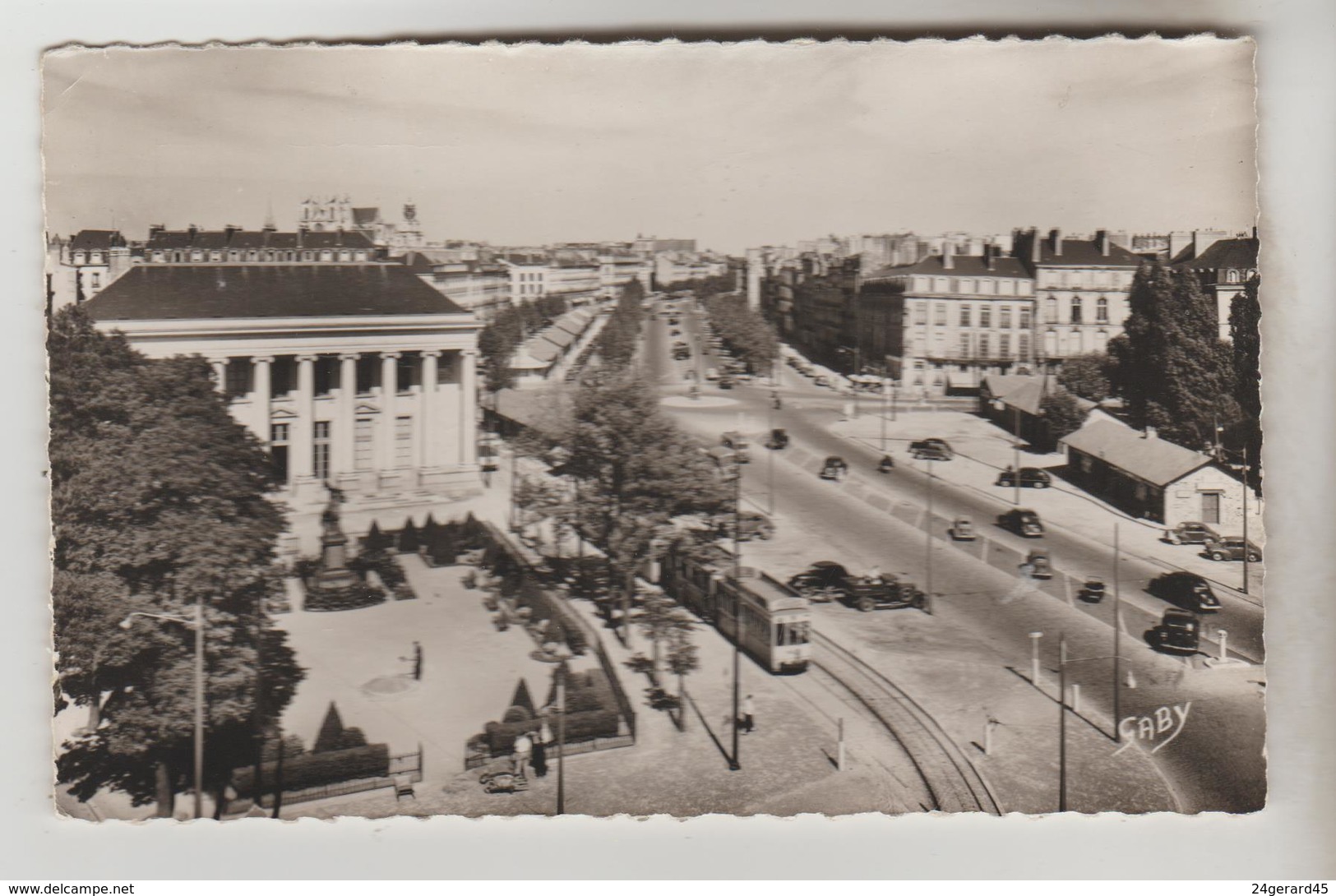 CPSM NANTES (Loire Atlantique) - La Bourse Et Le Cours Franklin Roosevelt - Nantes