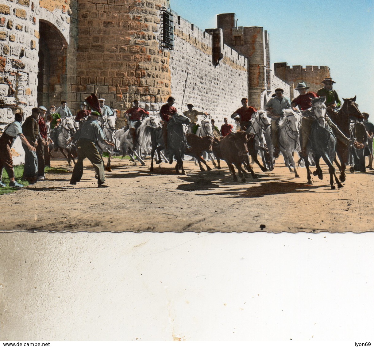 AIGUES MORTES LE GRAU DU ROI UNE ABRIVADO  PAR LA  POETE DES ANTIQUES CPSM - Aigues-Vives