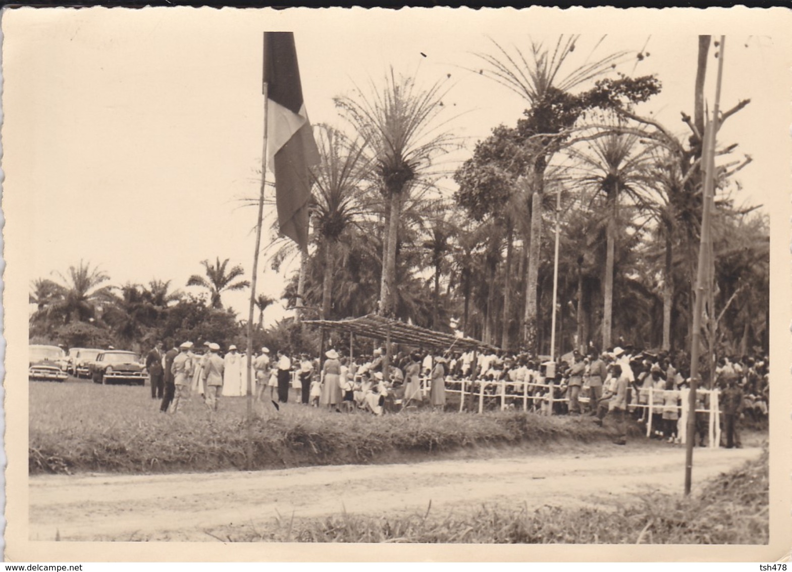 AFRIQUE NOIRE----fête Défilé ?--voir 2 Scans - Non Classés