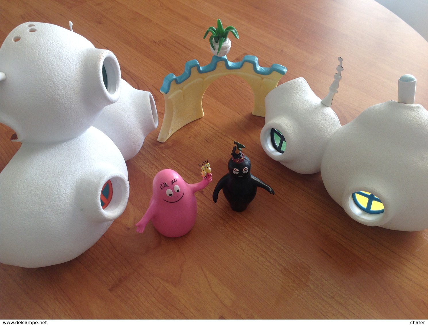 La maison de barbapapa + 2 figurines