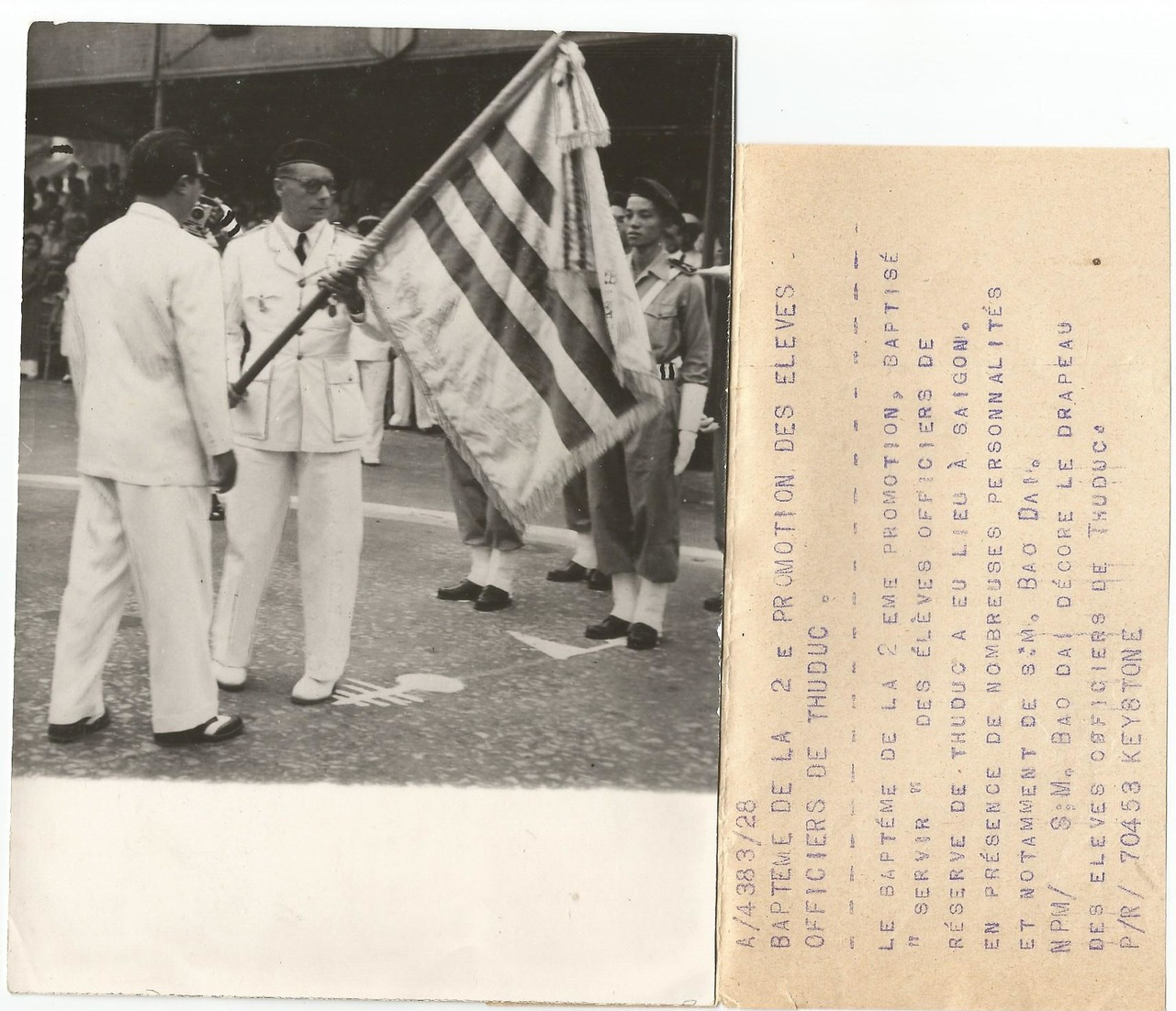 Photo Keyston  Saigon  Indochine Bapteme De La 2em Promotion  Des Eleves Officiers De Thuduc - Personas Anónimos