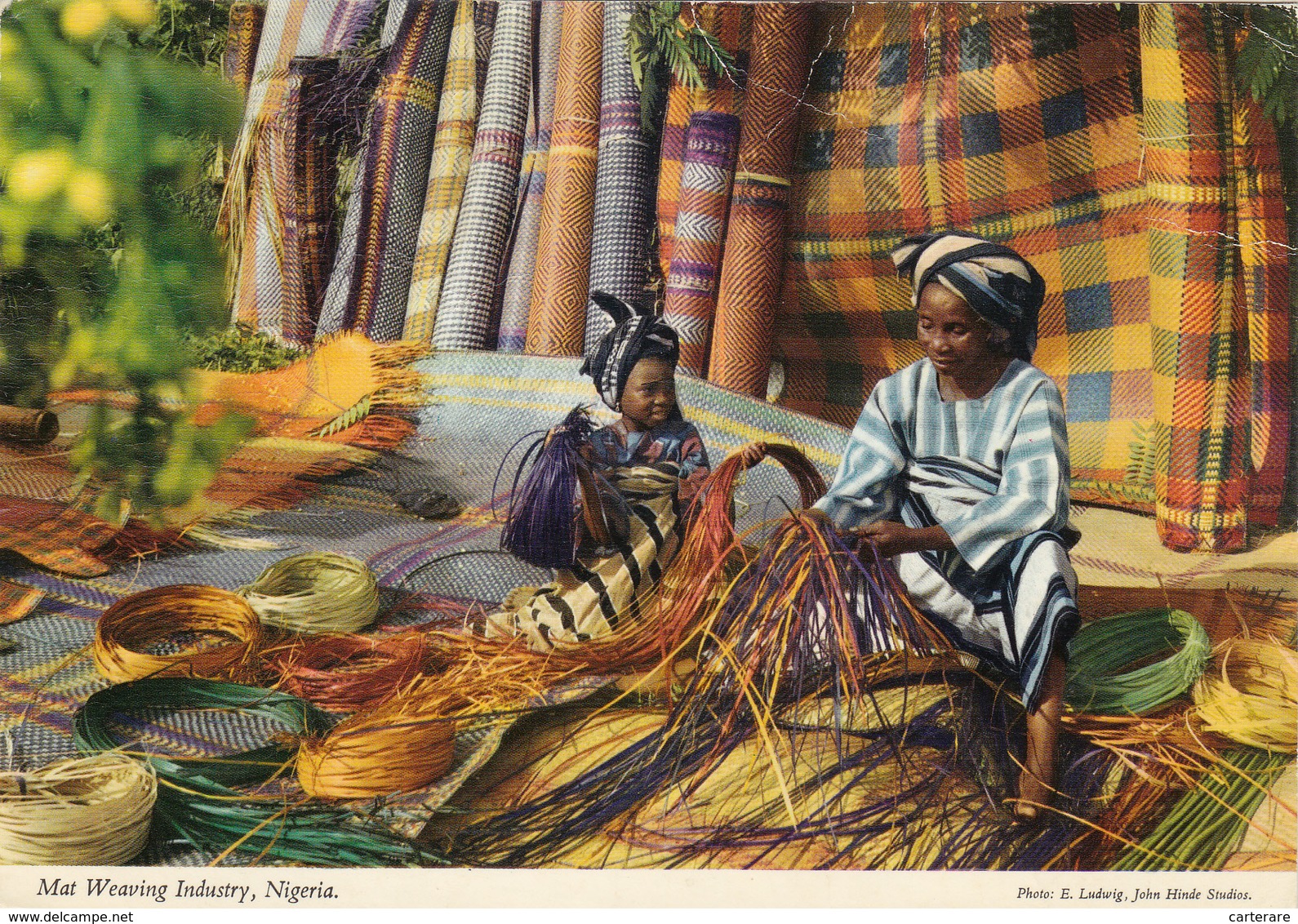 NIGERIA,afrique,mat Weaving Industrie,femme Et Enfant Au Travail,usine De Fabrication Tissus,tapis,rare,métier - Nigeria