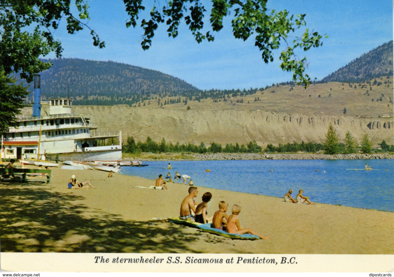 Penticton BC ~ The Sternwheeler S.S. Sicamous ~ Family Beach Lake Postcard Z1 - Penticton